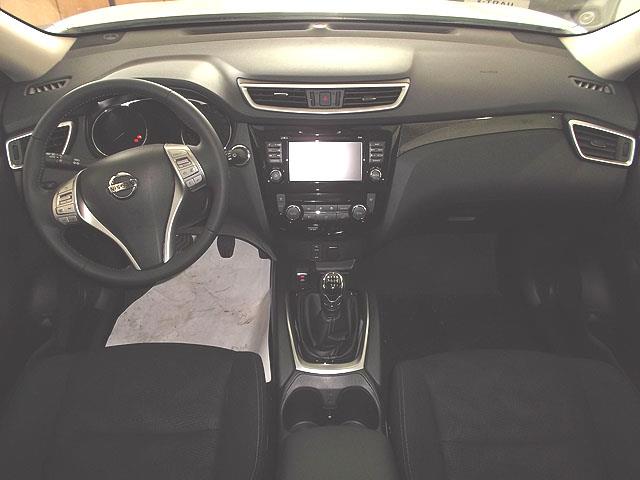 Left hand drive car NISSAN X TRAIL (01/08/2016) - 